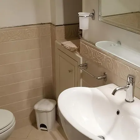 Smeraldo B Holiday home